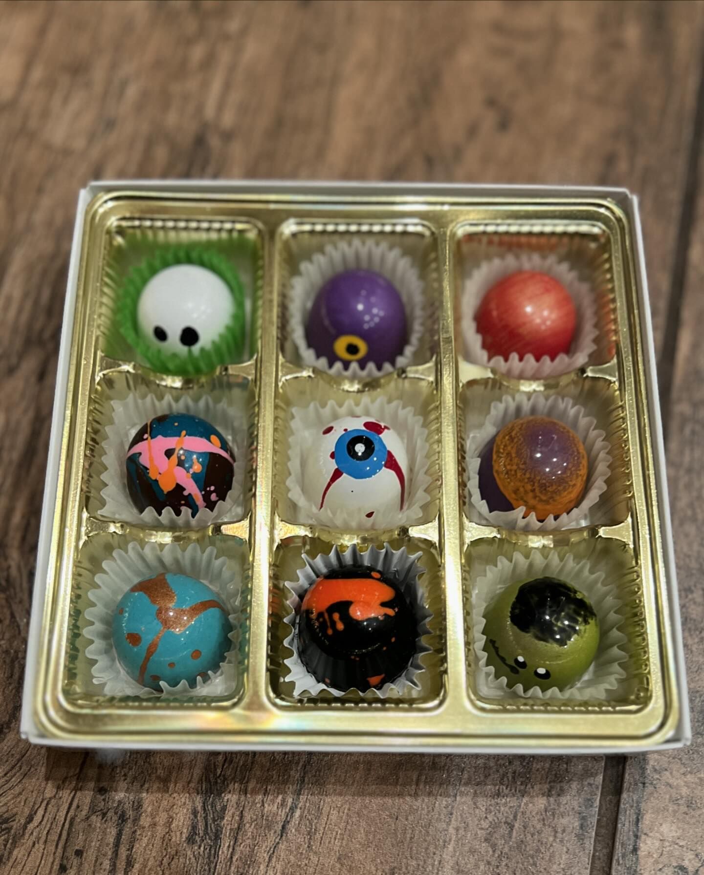 Spooktacular Halloween Bonbons